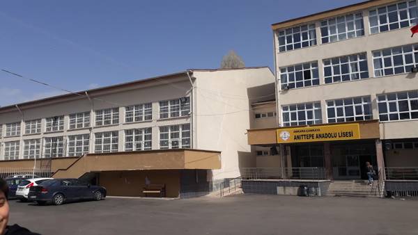 Anıttepe Anadolu Lisesi