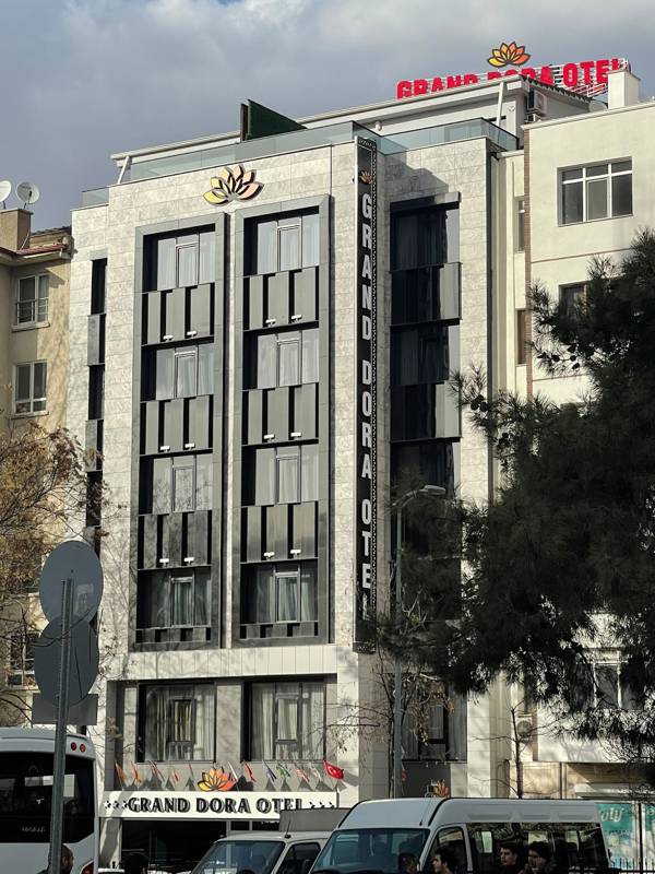 Grand Dora Otel