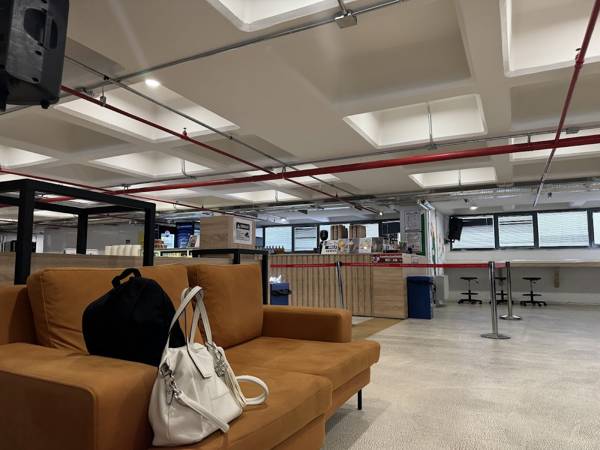 Büyükşehir Genç Akademi Kafe-Kütüphane